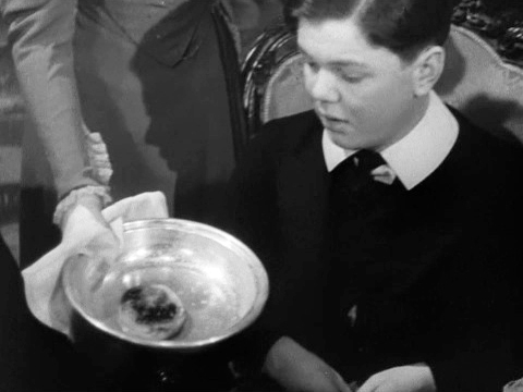 Goodbye Mr Chips: Katherine pressures Bullock to eat another muffin