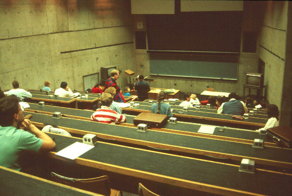 TwelveByTwelve (TBT): More students have assembled in the lecture hall for the UBC Chemistry 103 Christmas exam