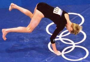 Svetlana Khorkina falling at Sydney Olympics